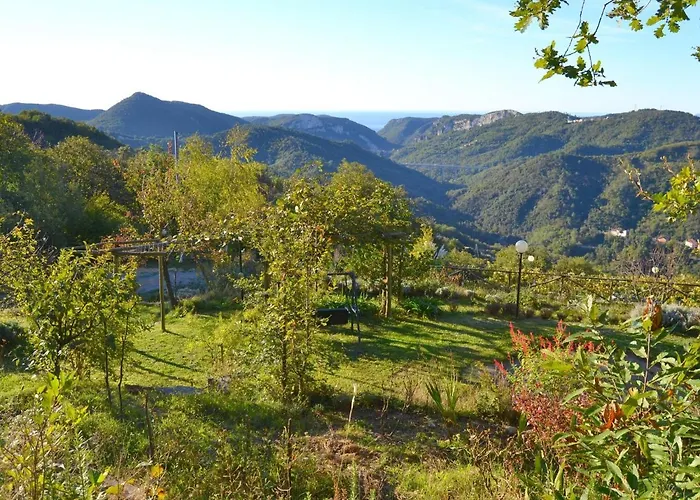In Liguria Near Toirano Caves Apartmán Vezzi Portio